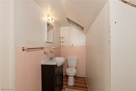3757 W 178th Street Cleveland OH 44111