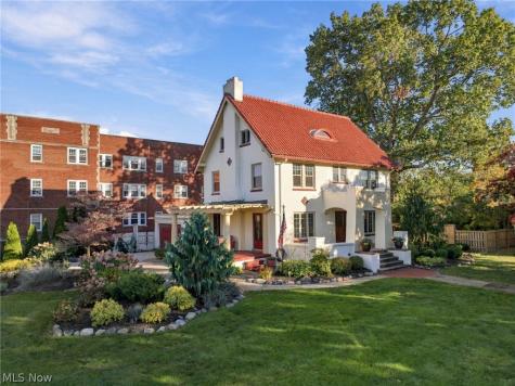 2009 Riverside Drive Lakewood OH 44107
