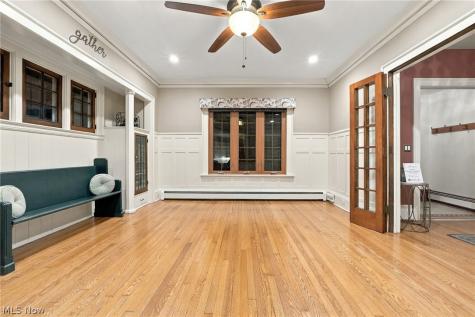 2009 Riverside Drive Lakewood OH 44107