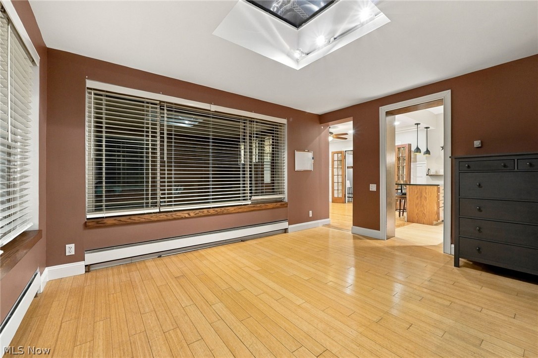 2009 Riverside Drive Lakewood OH 44107