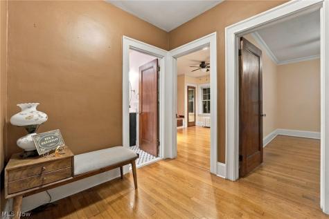 2009 Riverside Drive Lakewood OH 44107