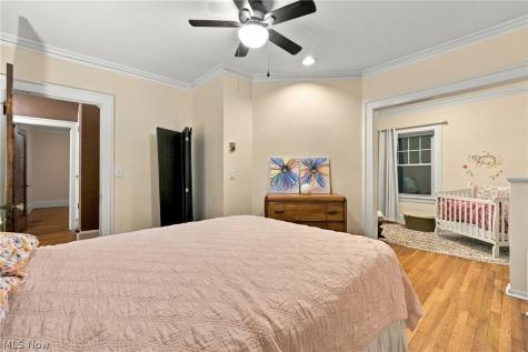 2009 Riverside Drive Lakewood OH 44107