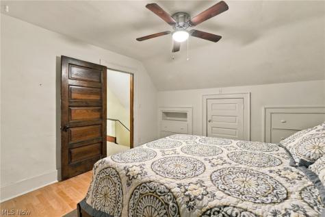 2009 Riverside Drive Lakewood OH 44107