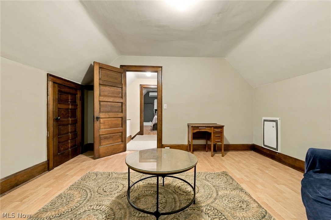 2009 Riverside Drive Lakewood OH 44107