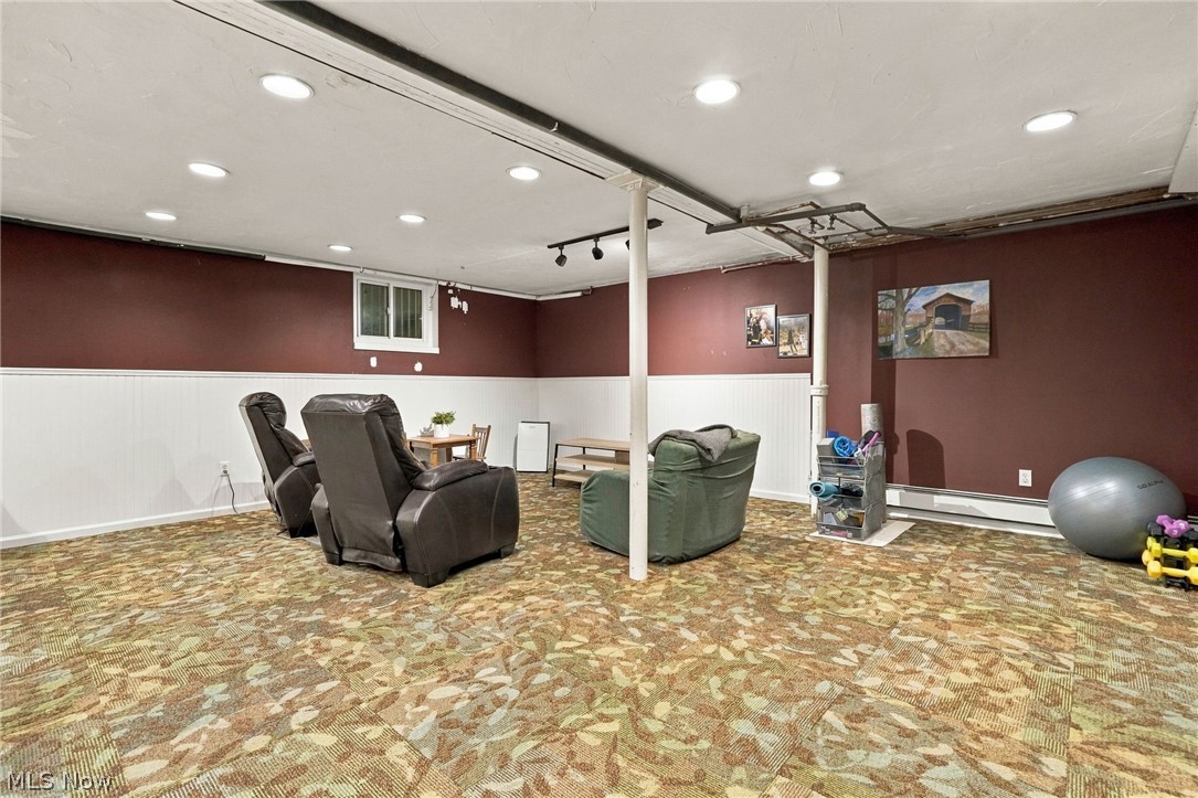 2009 Riverside Drive Lakewood OH 44107