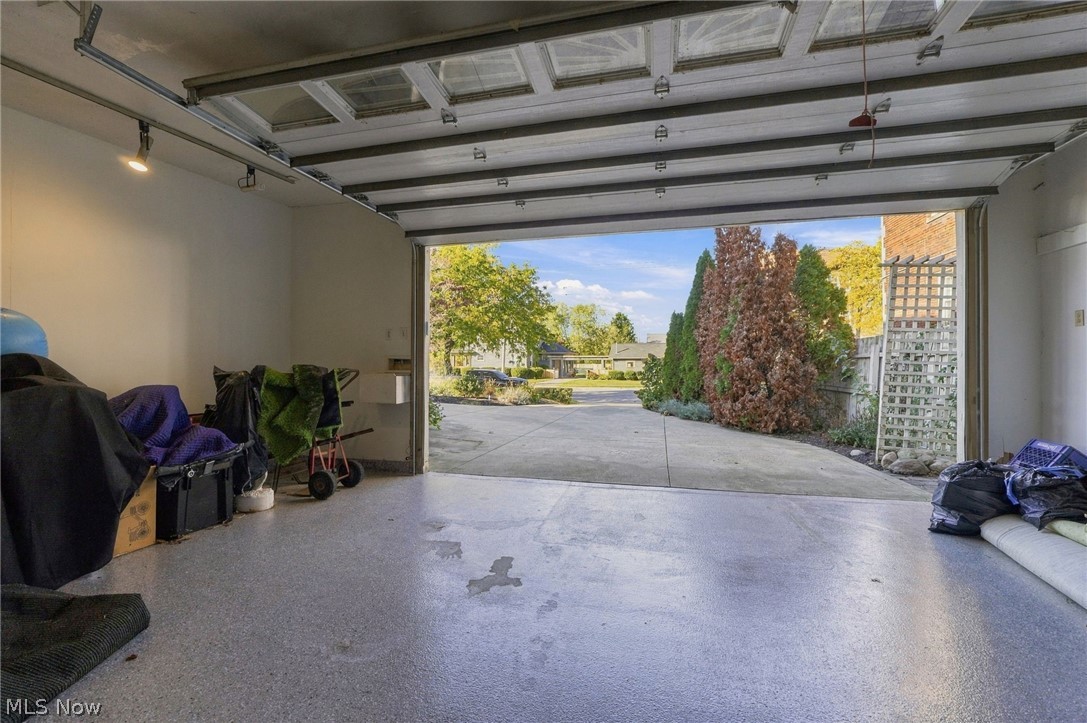 2009 Riverside Drive Lakewood OH 44107