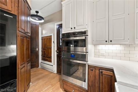 2009 Riverside Drive Lakewood OH 44107