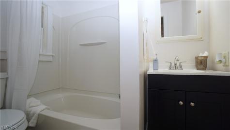 81 W Marion Street Doylestown OH 44230
