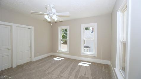 81 W Marion Street Doylestown OH 44230