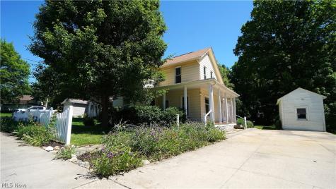 81 W Marion Street Doylestown OH 44230