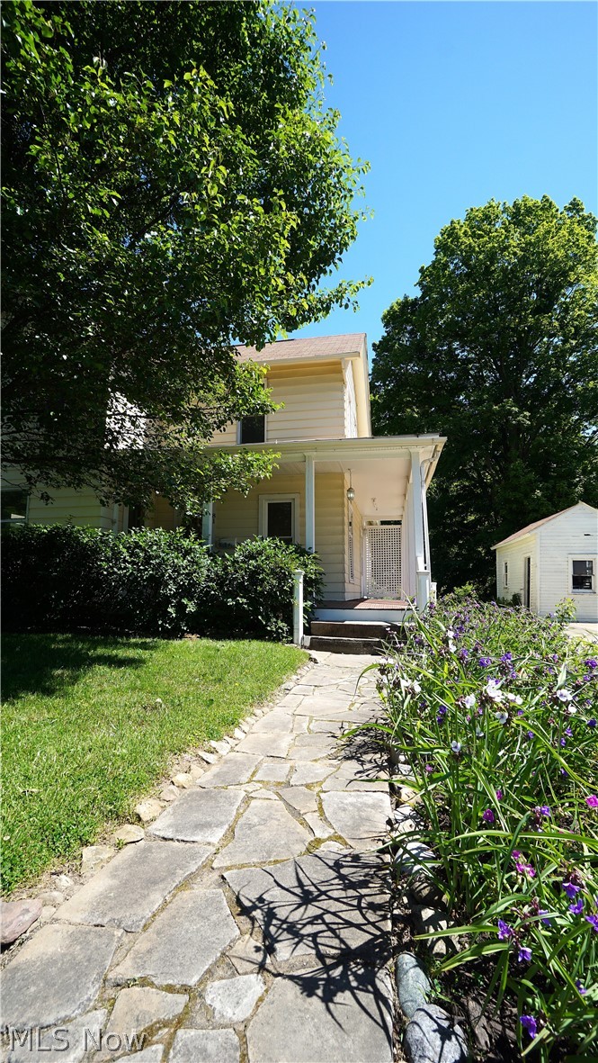 81 W Marion Street Doylestown OH 44230