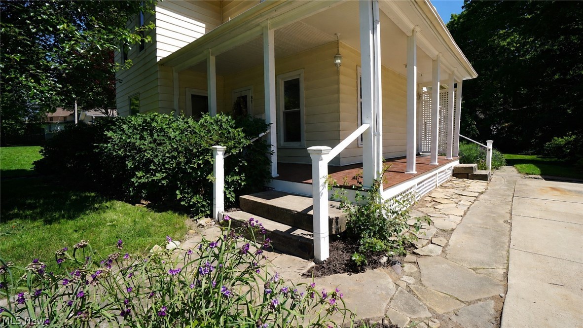 81 W Marion Street Doylestown OH 44230