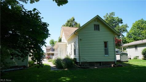 81 W Marion Street Doylestown OH 44230