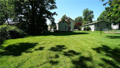 81 W Marion Street Doylestown OH 44230