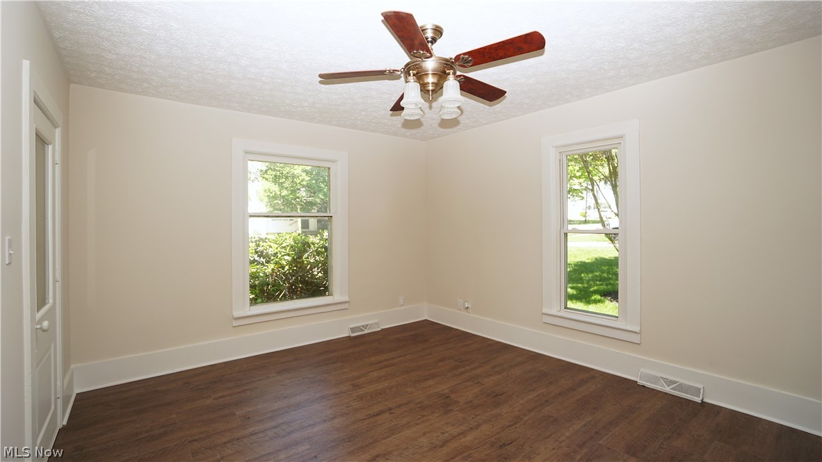 81 W Marion Street Doylestown OH 44230