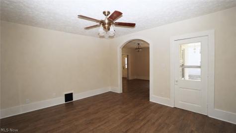 81 W Marion Street Doylestown OH 44230