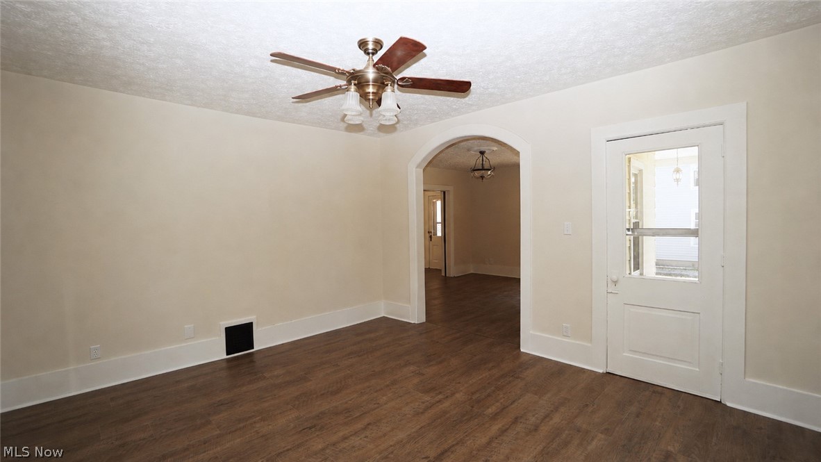 81 W Marion Street Doylestown OH 44230