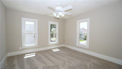 81 W Marion Street Doylestown OH 44230