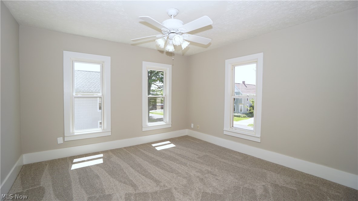 81 W Marion Street Doylestown OH 44230