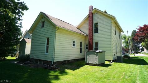 81 W Marion Street Doylestown OH 44230