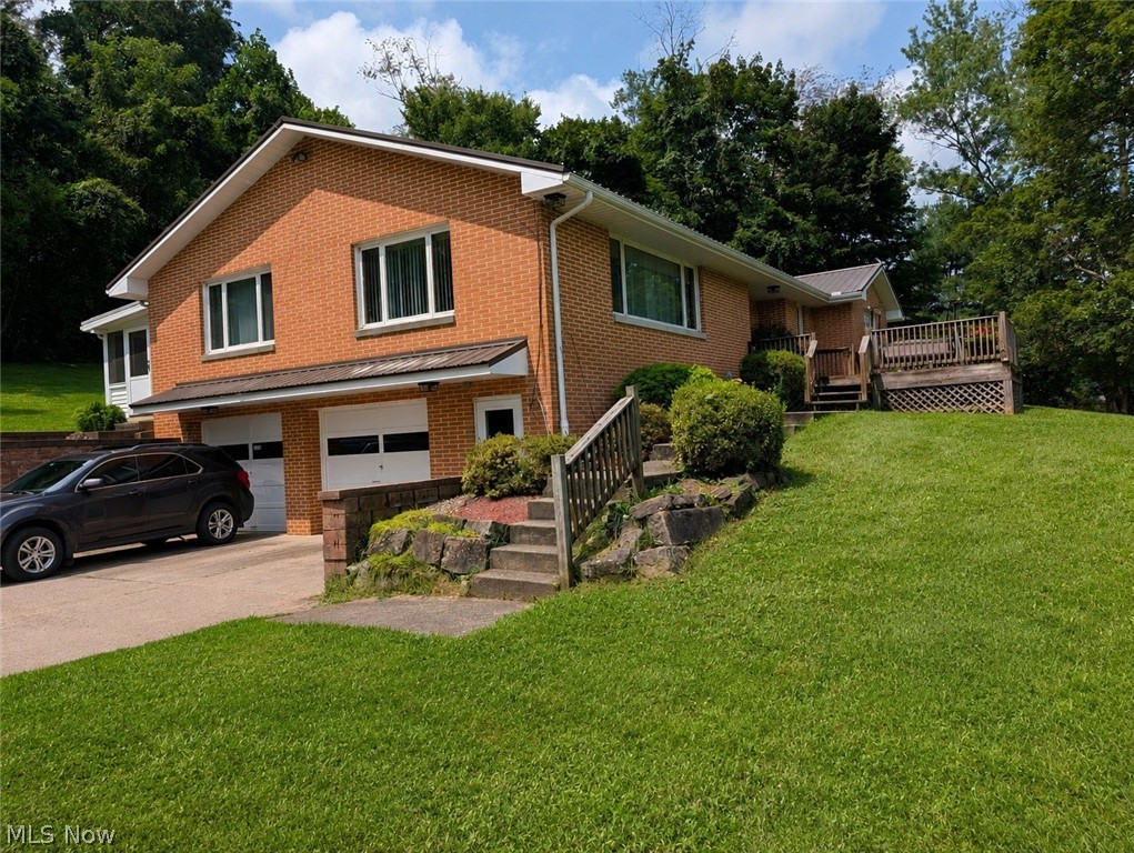 4392 2nd Street SE New Philadelphia OH 44663