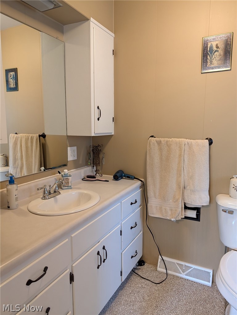4392 2nd Street SE New Philadelphia OH 44663