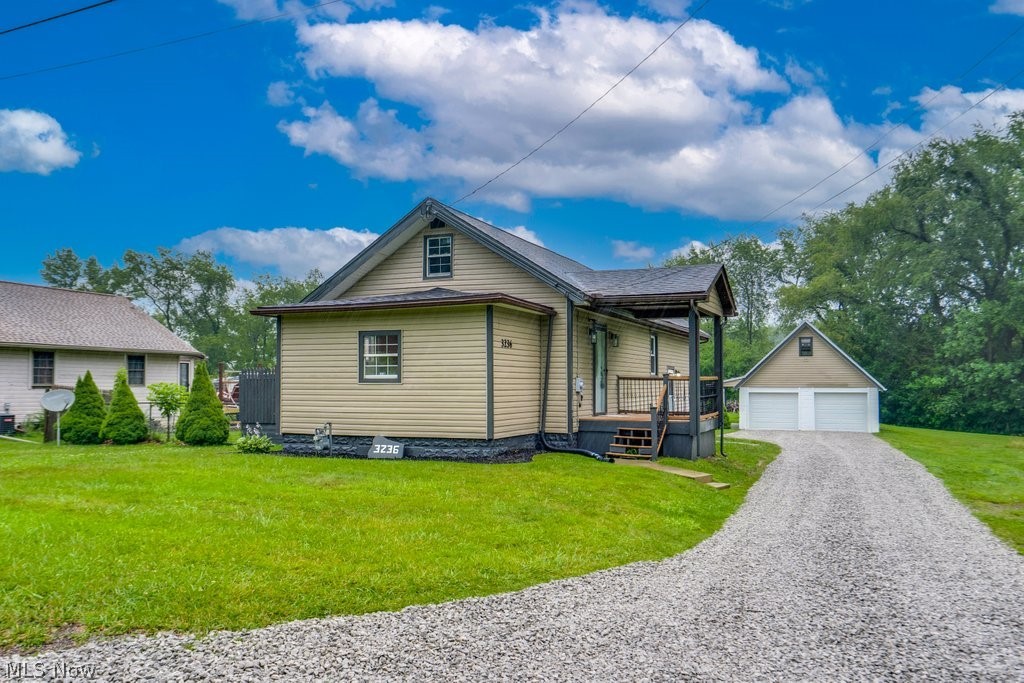 3236 Young Avenue NW Massillon OH 44647