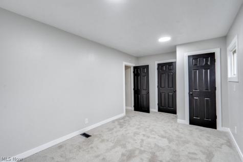3236 Young Avenue NW Massillon OH 44647