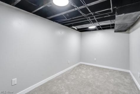 3236 Young Avenue NW Massillon OH 44647