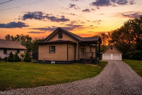 3236 Young Avenue NW Massillon OH 44647