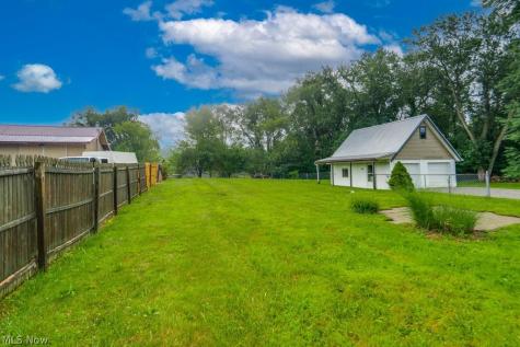 3236 Young Avenue NW Massillon OH 44647