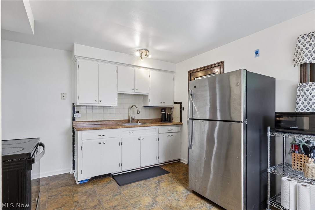 469 Richmond Road Richmond Heights OH 44143