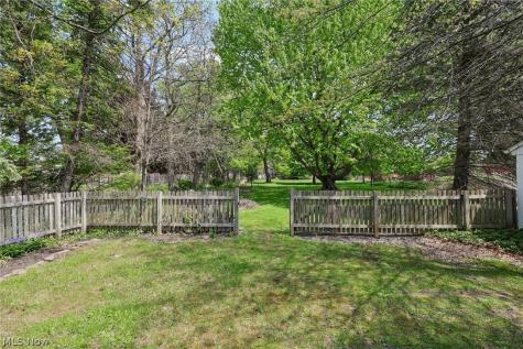 469 Richmond Road Richmond Heights OH 44143
