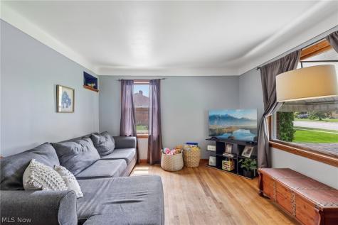 469 Richmond Road Richmond Heights OH 44143