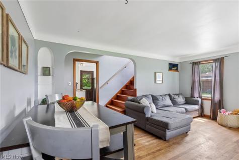 469 Richmond Road Richmond Heights OH 44143