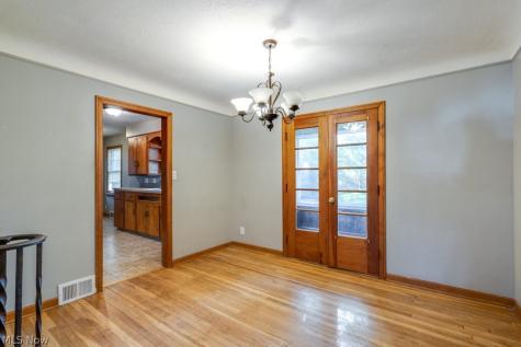251 E 286th Street Willowick OH 44095