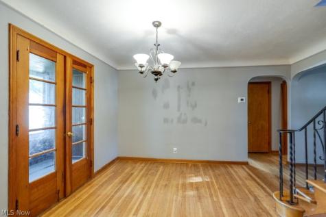 251 E 286th Street Willowick OH 44095