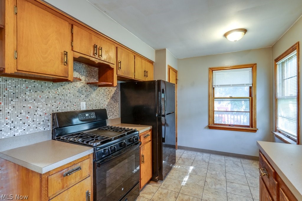 251 E 286th Street Willowick OH 44095