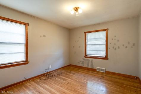 251 E 286th Street Willowick OH 44095