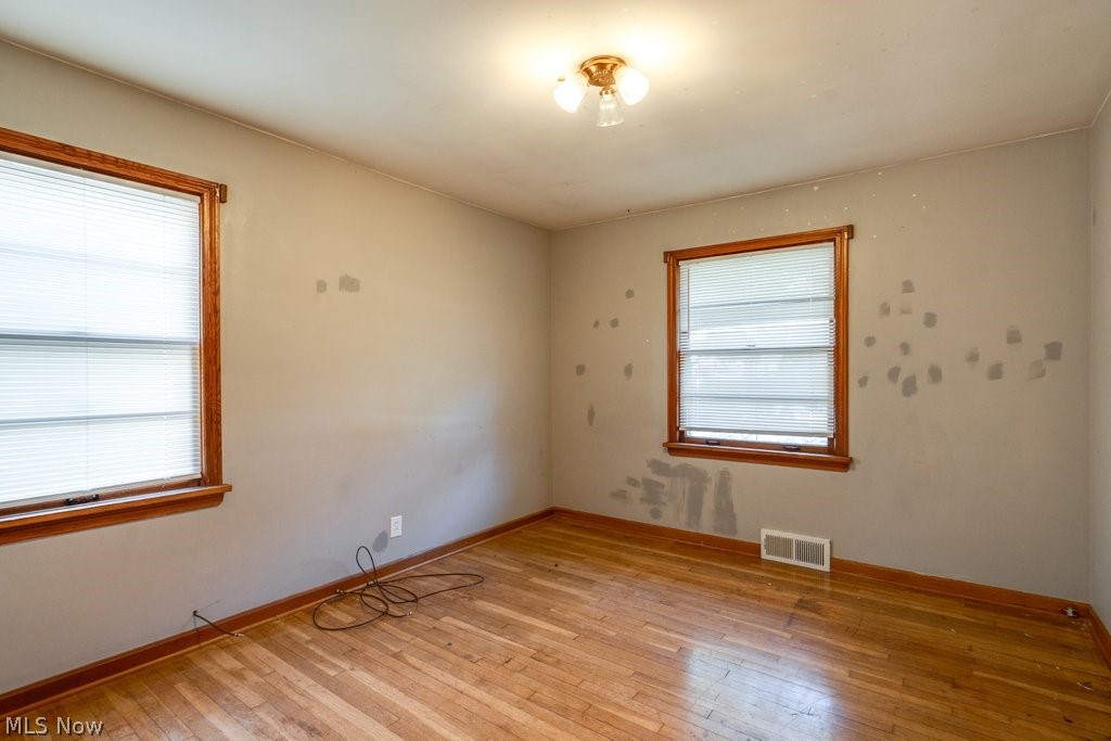 251 E 286th Street Willowick OH 44095