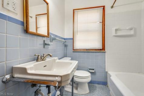 251 E 286th Street Willowick OH 44095