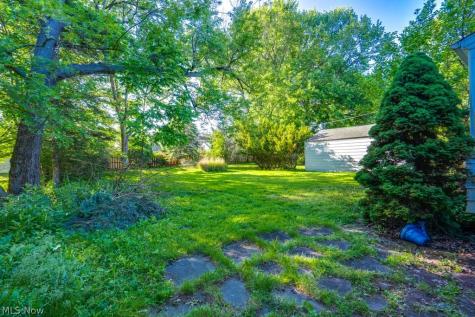 251 E 286th Street Willowick OH 44095