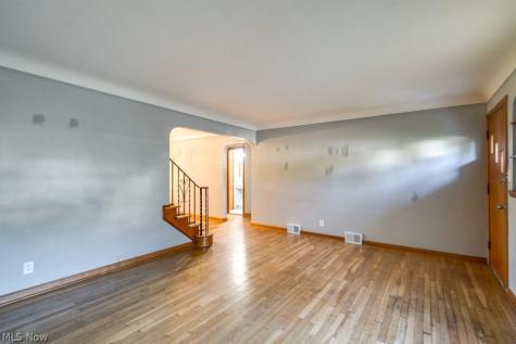 251 E 286th Street Willowick OH 44095