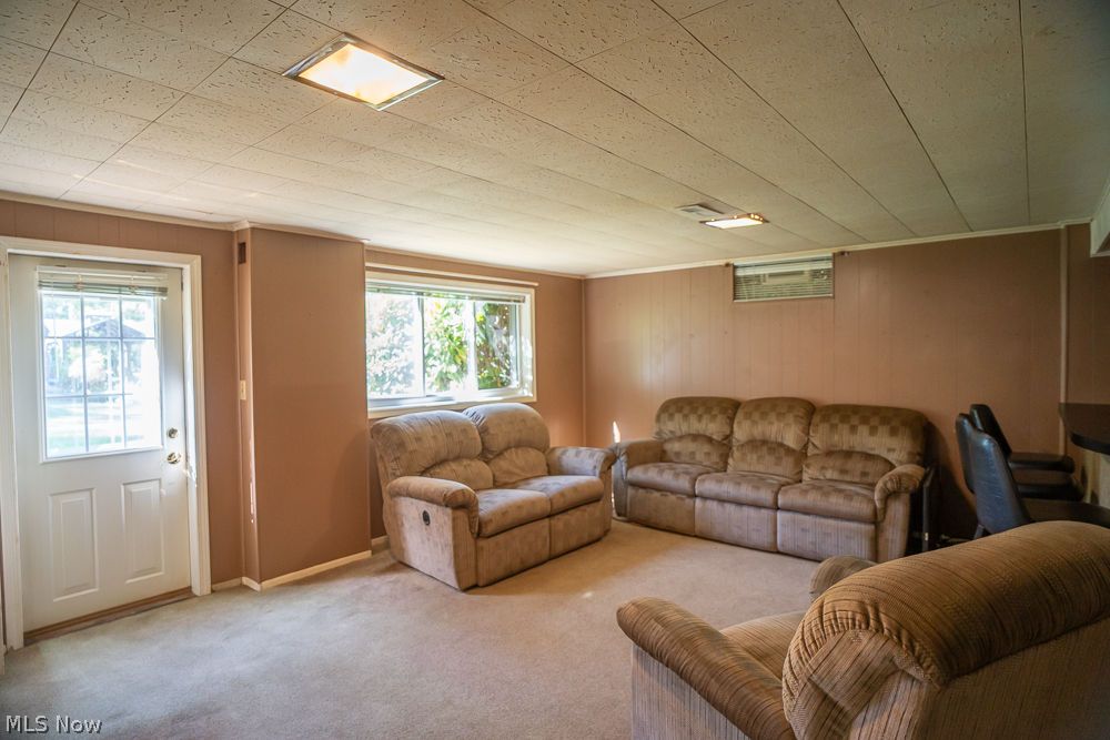 564 Neptune Drive Uniontown OH 44685