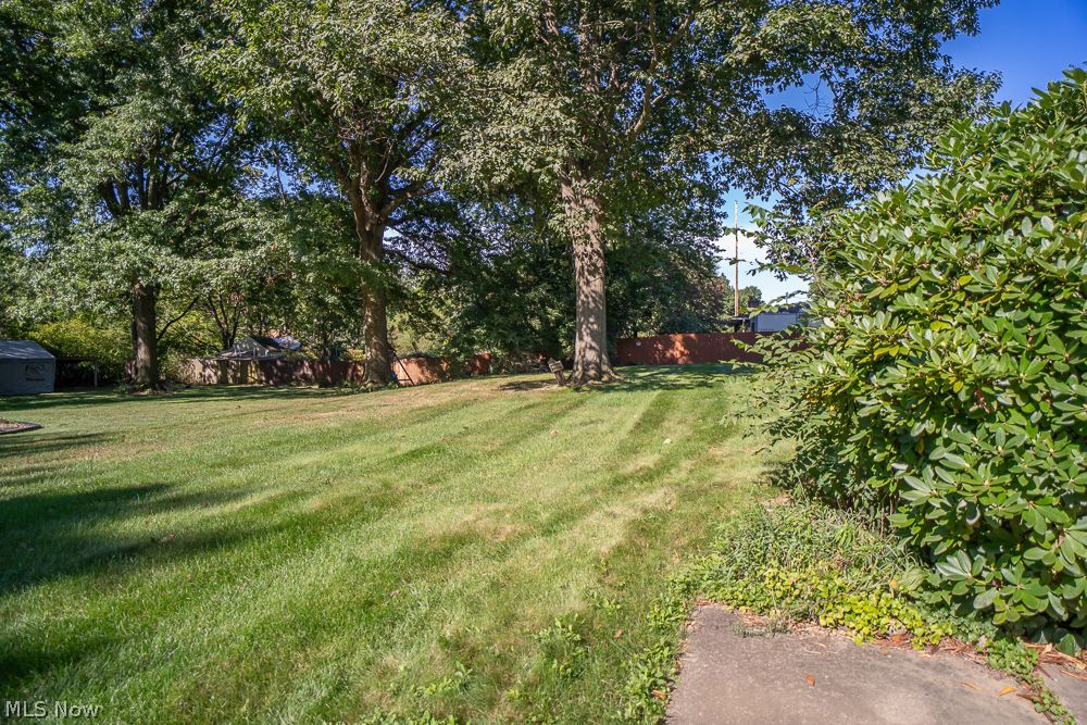 564 Neptune Drive Uniontown OH 44685