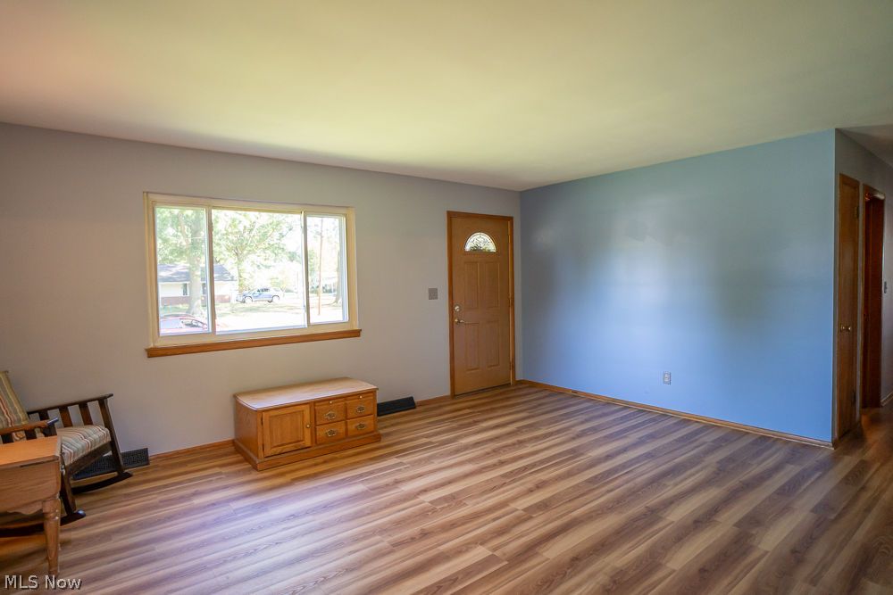 564 Neptune Drive Uniontown OH 44685