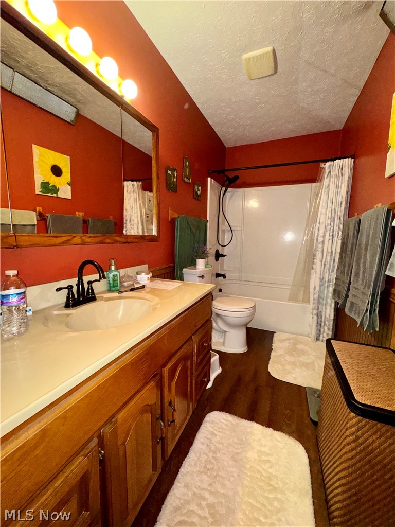 514 Carson Avenue Grand River OH 44045