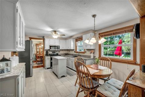 624 Perkins Circle Brunswick OH 44212