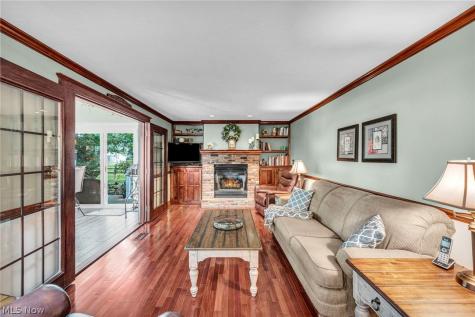 624 Perkins Circle Brunswick OH 44212