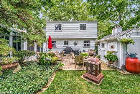 624 Perkins Circle Brunswick OH 44212